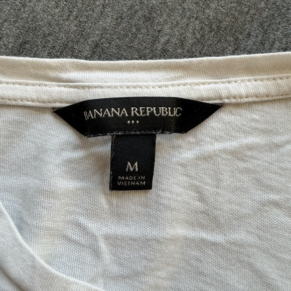 Banana Republic Liberté White T-Shirt - Picture 3 of 3